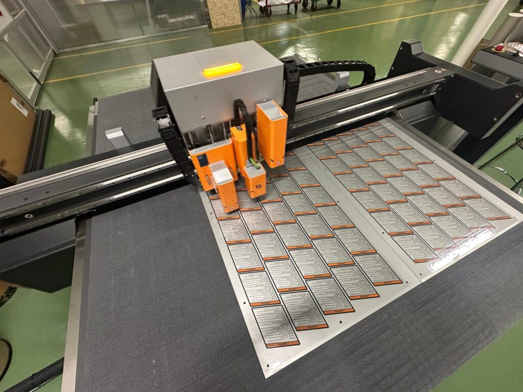 Esempio di lavorazione intagliata a plotter