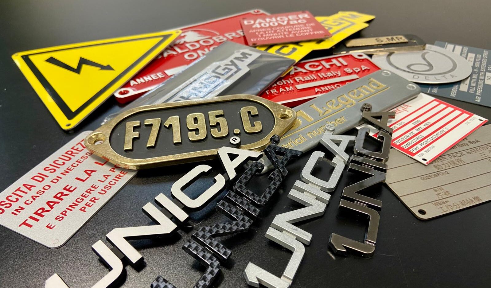 cartelli in alluminio