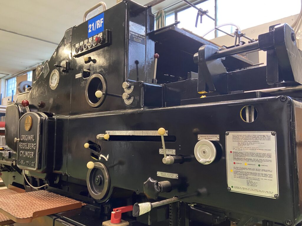 macchina per fustellatura