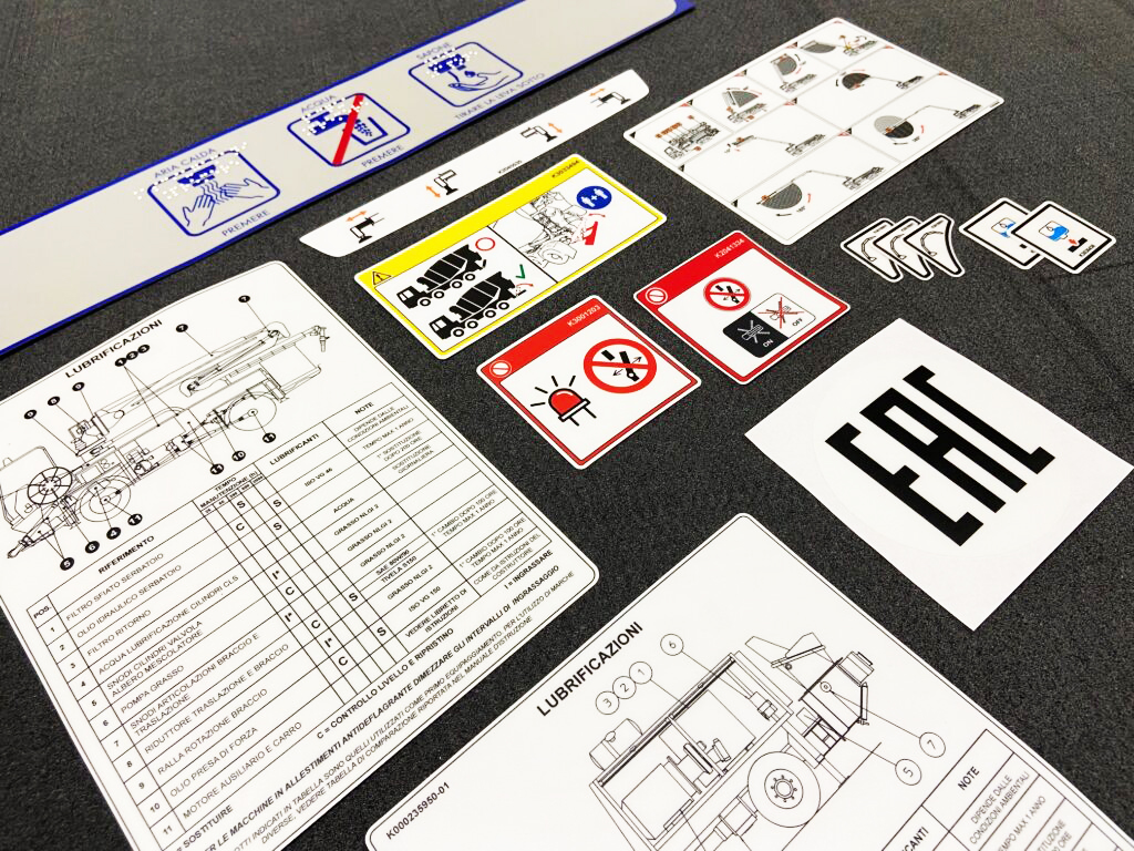 esempio targhe policarbonato